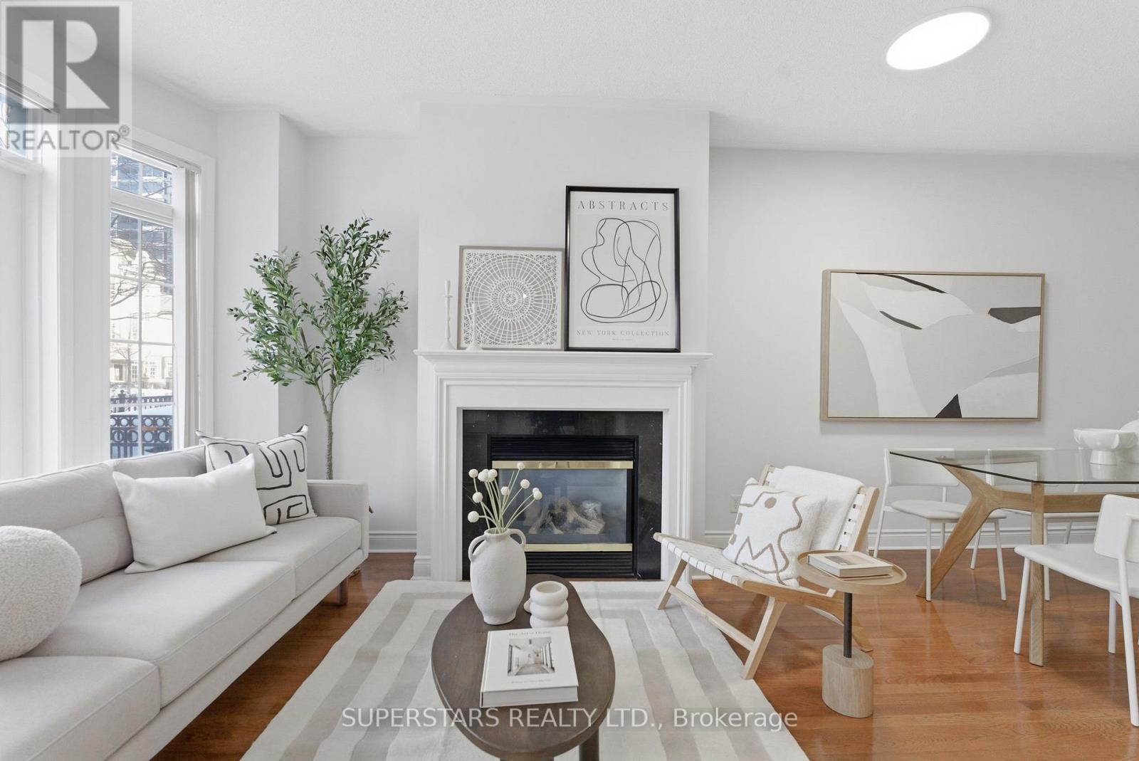 TH10 - 1 REAN DRIVE, Toronto, Ontario