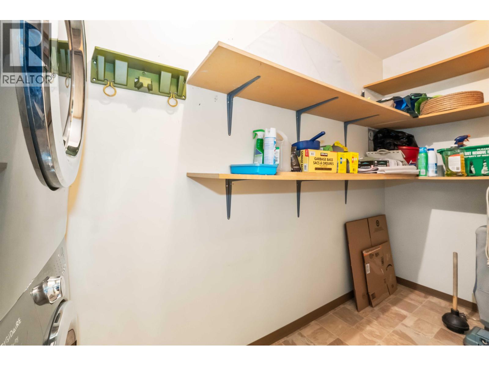 203 22222 119 Avenue, Maple Ridge, British Columbia  V2X 2Y9 - Photo 27 - R3089021