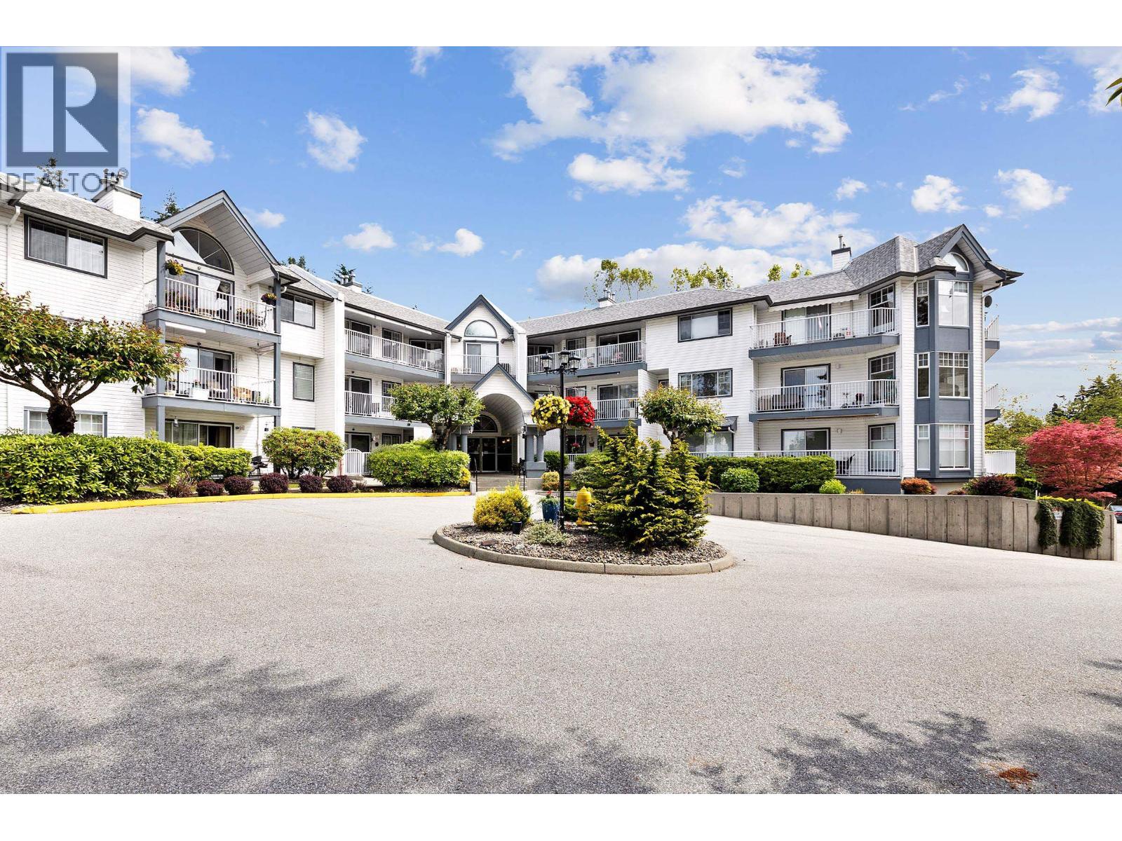 207 11601 227 Street, Maple Ridge, British Columbia  V2X 0J7 - Photo 1 - R3089025