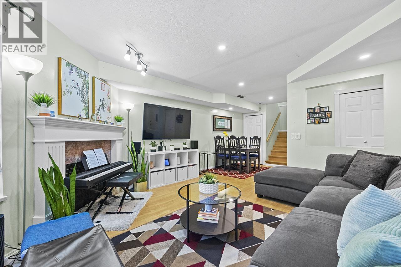 52 7188 Edmonds Street, Burnaby, British Columbia  V3N 4X6 - Photo 3 - R3089039