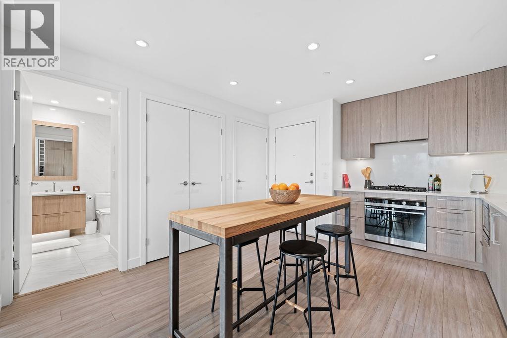 309 747 E 3rd Street, North Vancouver, British Columbia  V7L 1G8 - Photo 12 - R3089048