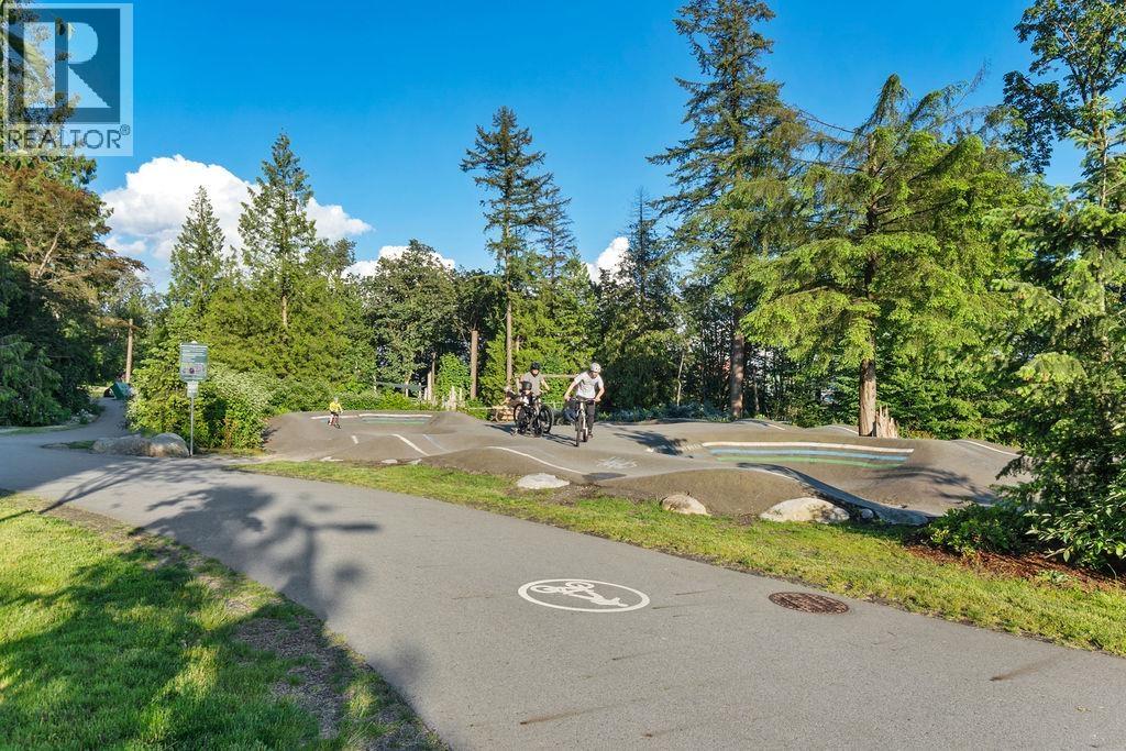 309 747 E 3rd Street, North Vancouver, British Columbia  V7L 1G8 - Photo 29 - R3089048