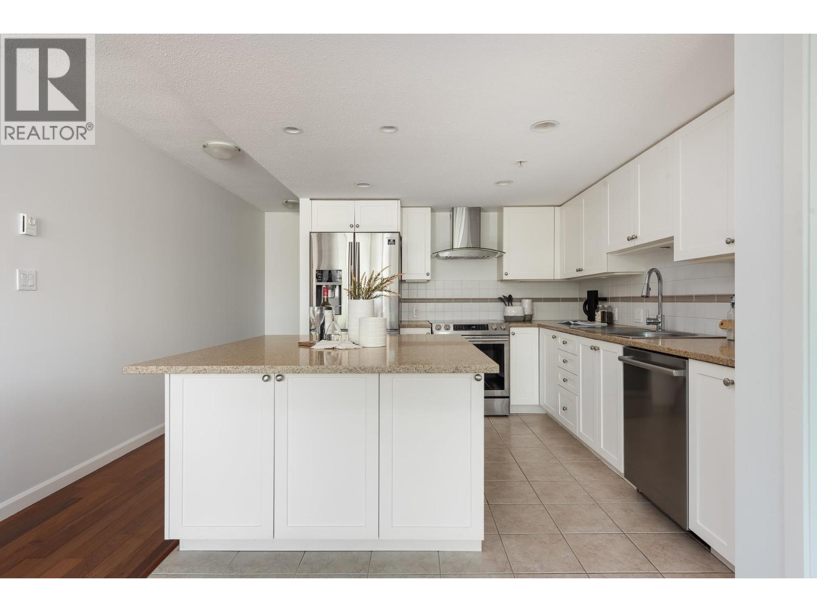 202 615 Hamilton Street, New Westminster, British Columbia  V3M 7A7 - Photo 8 - R3089063