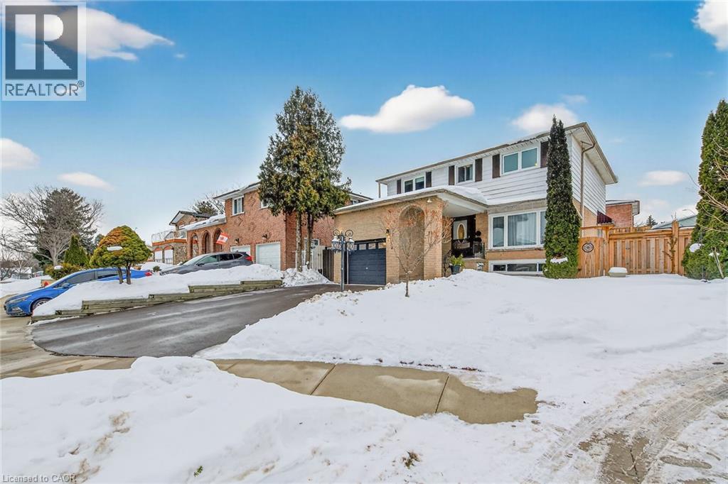 31 Maynard Street, Hamilton, Ontario  L9B 1R9 - Photo 4 - 40804553