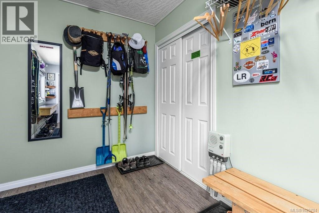 D 828 Washington Way, Courtenay, British Columbia  V9J 1L0 - Photo 32 - 1025794