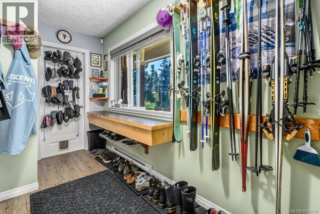 D 828 Washington Way, Courtenay, British Columbia  V9J 1L0 - Photo 34 - 1025794