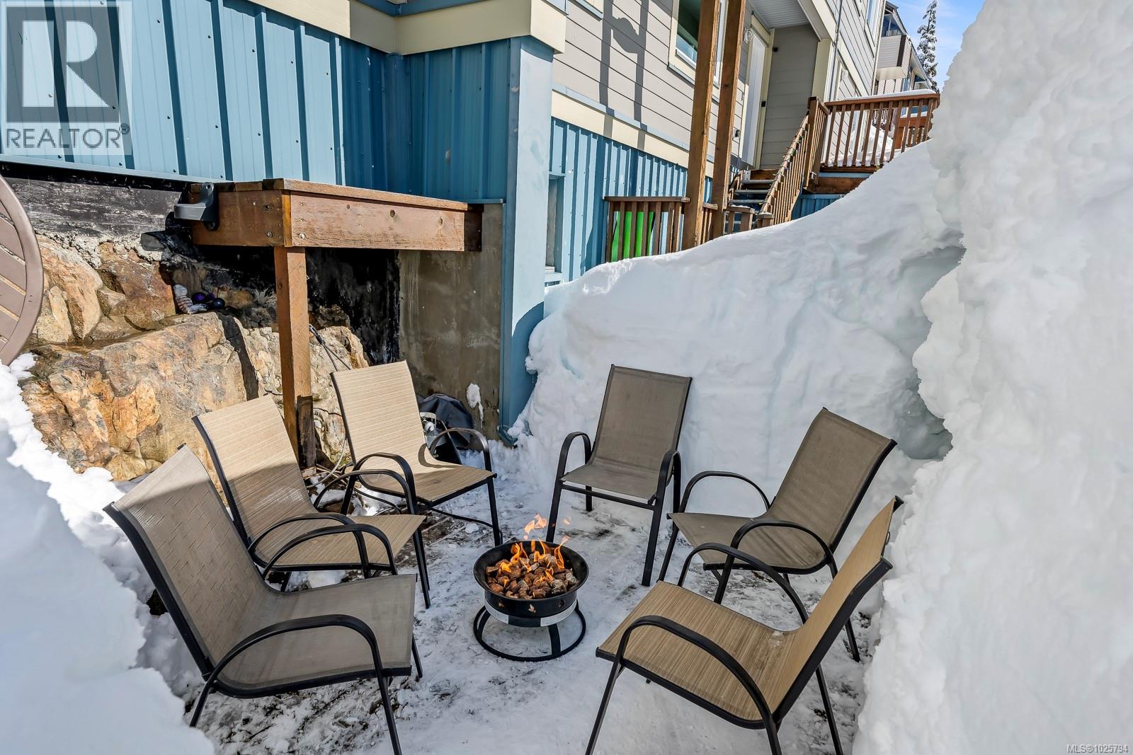 D 828 Washington Way, Courtenay, British Columbia  V9J 1L0 - Photo 6 - 1025794