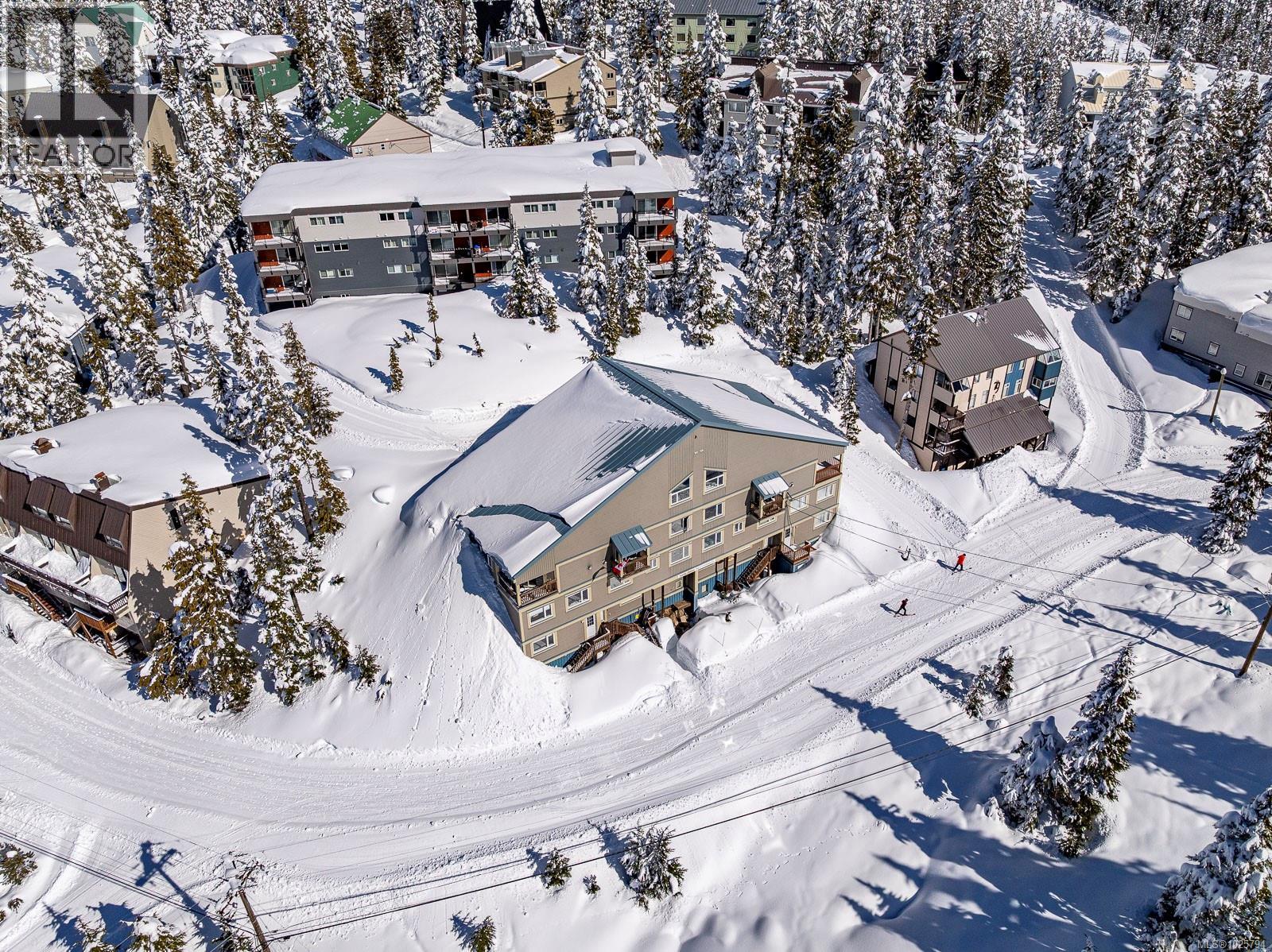 D 828 Washington Way, Courtenay, British Columbia