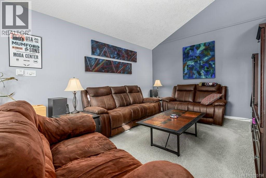 D 828 Washington Way, Courtenay, British Columbia  V9J 1L0 - Photo 10 - 1025794