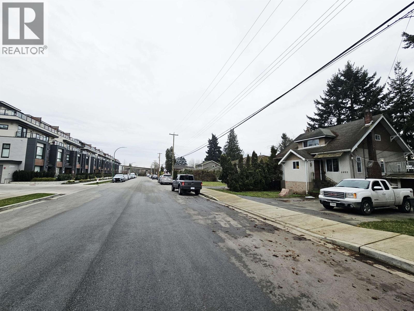 5990 Irmin Street Street, Burnaby, British Columbia  V5J 1Z1 - Photo 5 - R3088664