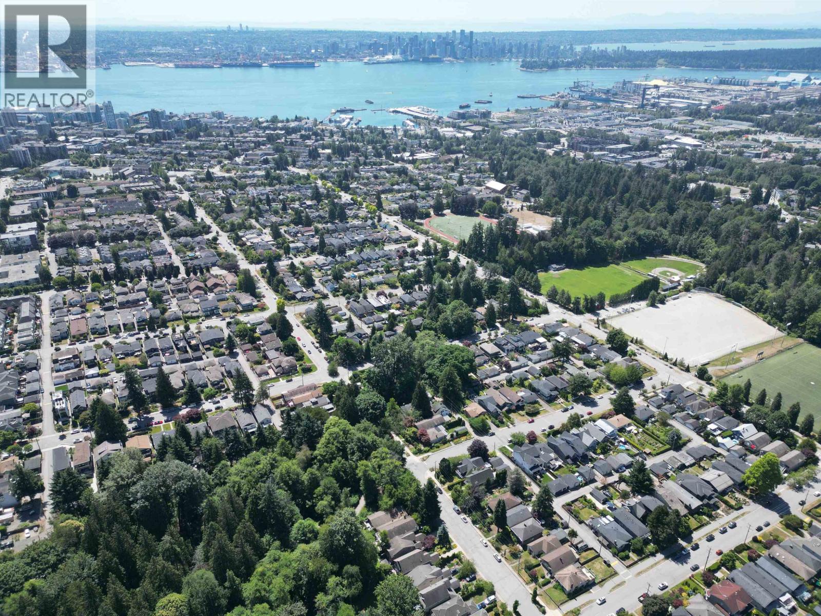 1949 Mahon Avenue, North Vancouver, British Columbia  V7M 2T4 - Photo 25 - R3089055