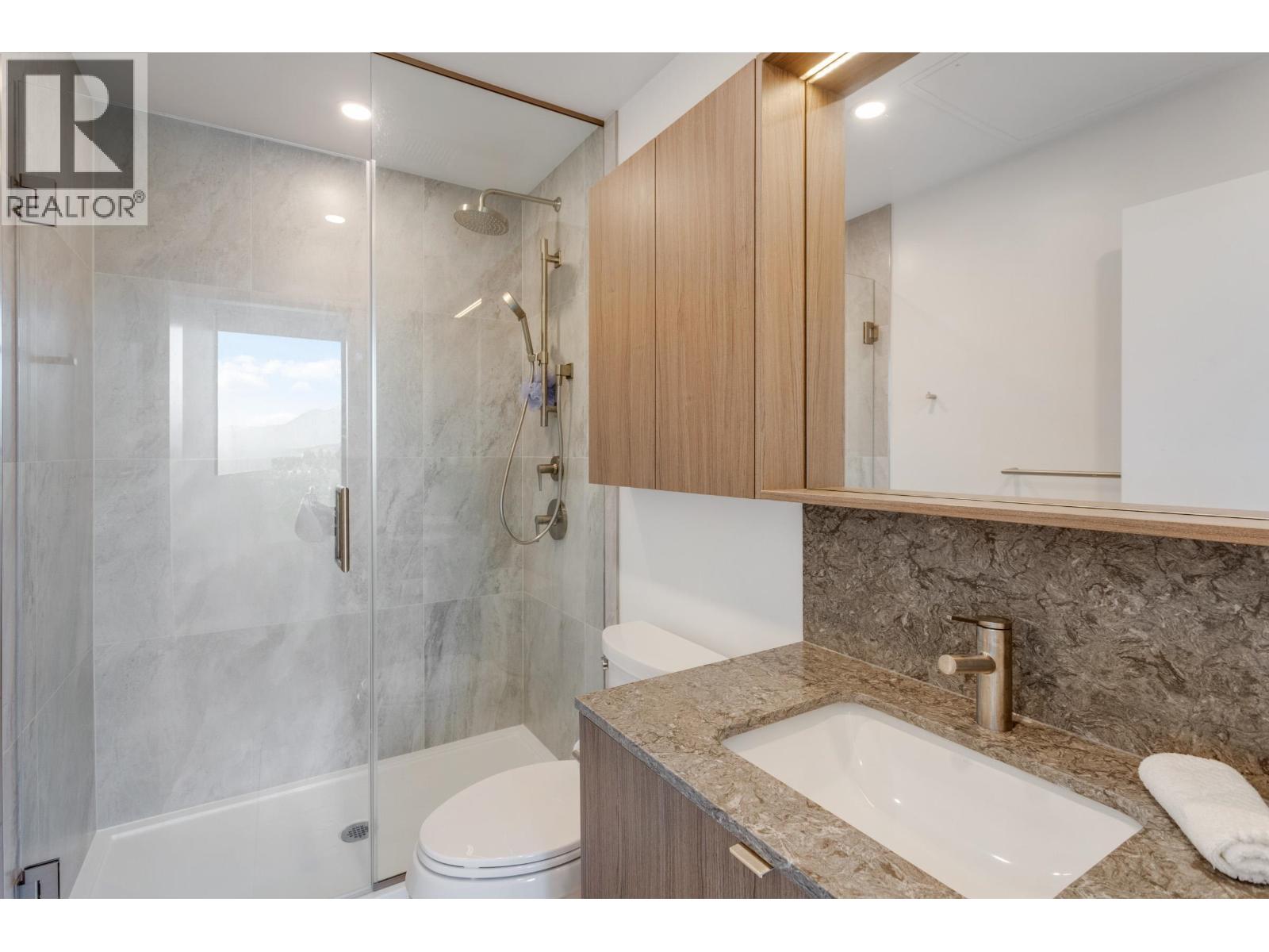 2605 626 Claremont Street, Coquitlam, British Columbia  V3J 0T1 - Photo 11 - R3089028