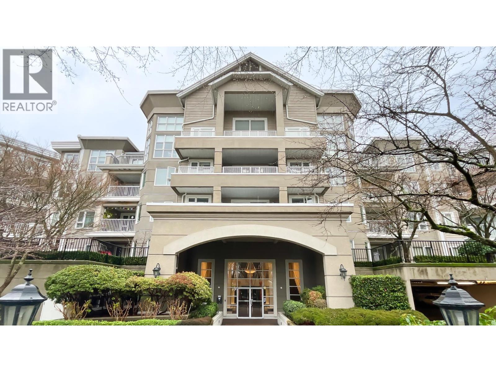 425 5888 DOVER CRESCENT, Richmond, British Columbia