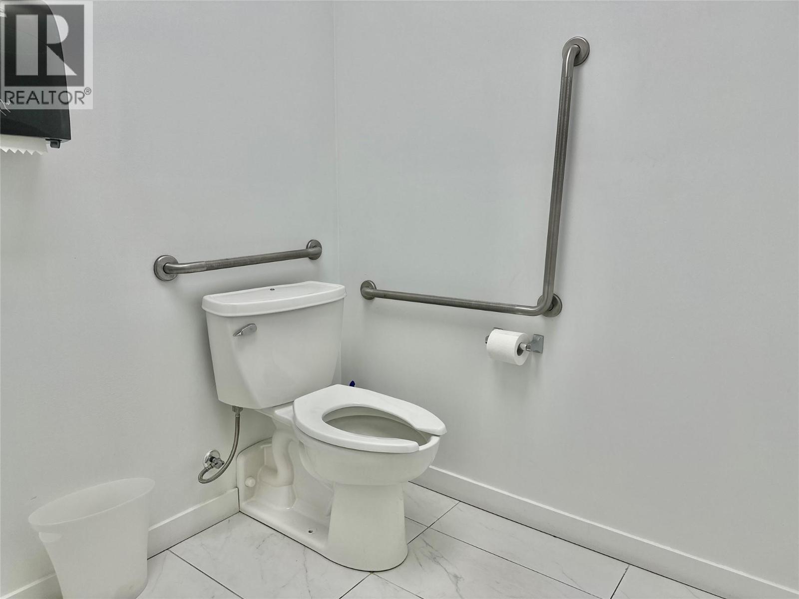 1925 Enterprise Way Unit# 105, Kelowna, British Columbia  V1Y 0J9 - Photo 24 - 10375557