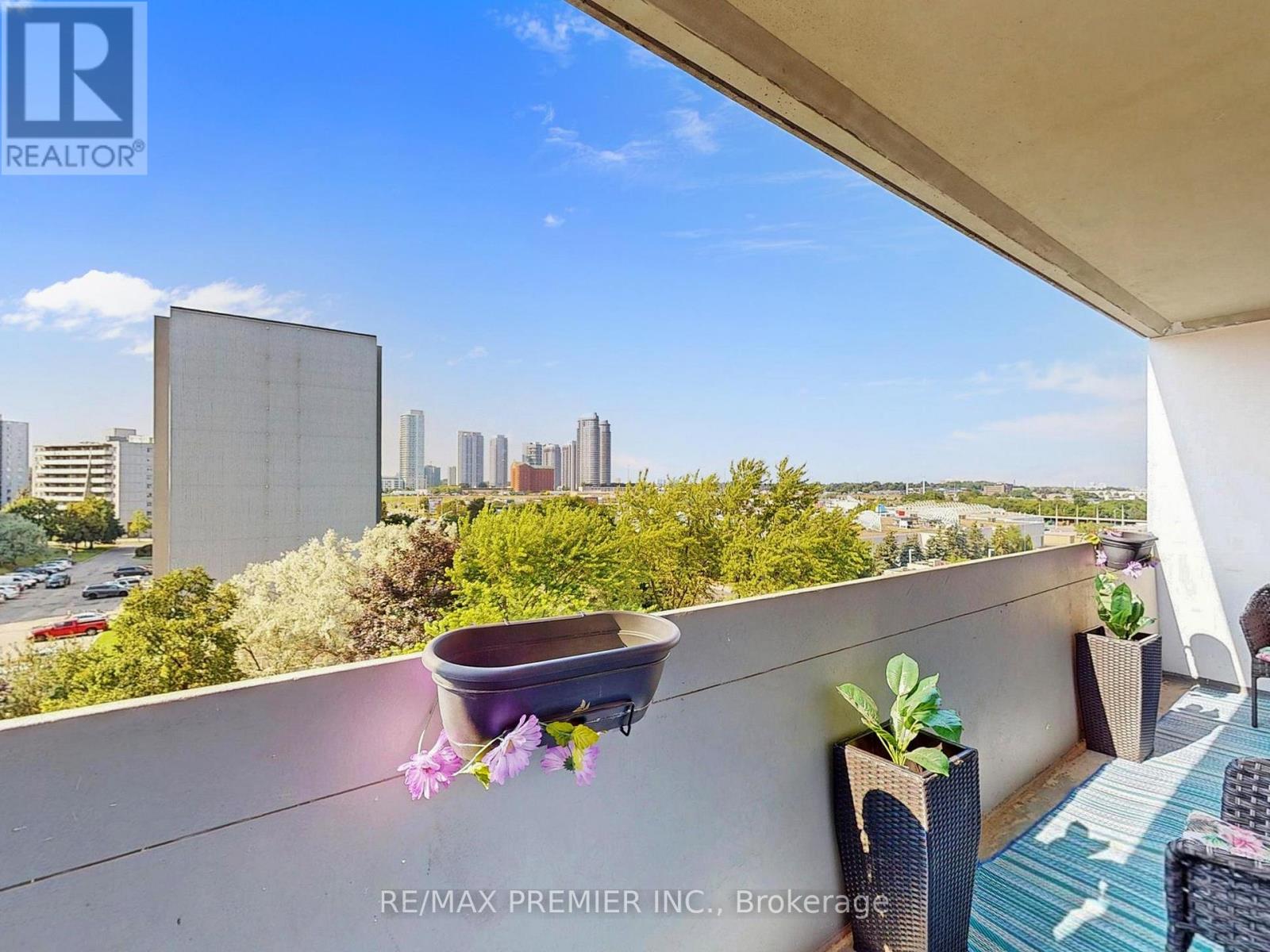 614 - 2 Glamorgan Avenue, Toronto, Ontario  M1P 2M8 - Photo 19 - E12780612