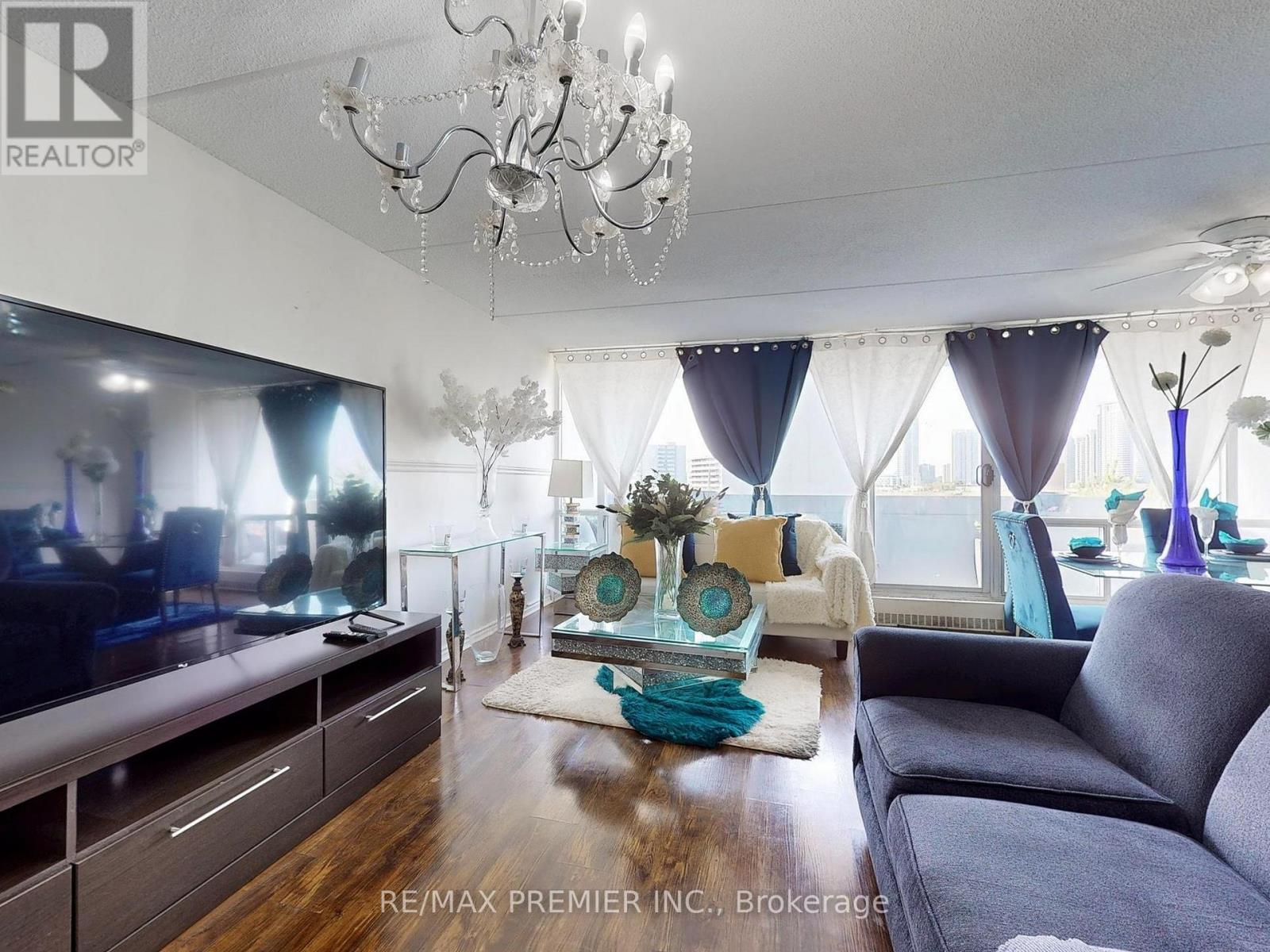 614 - 2 Glamorgan Avenue, Toronto, Ontario  M1P 2M8 - Photo 5 - E12780612