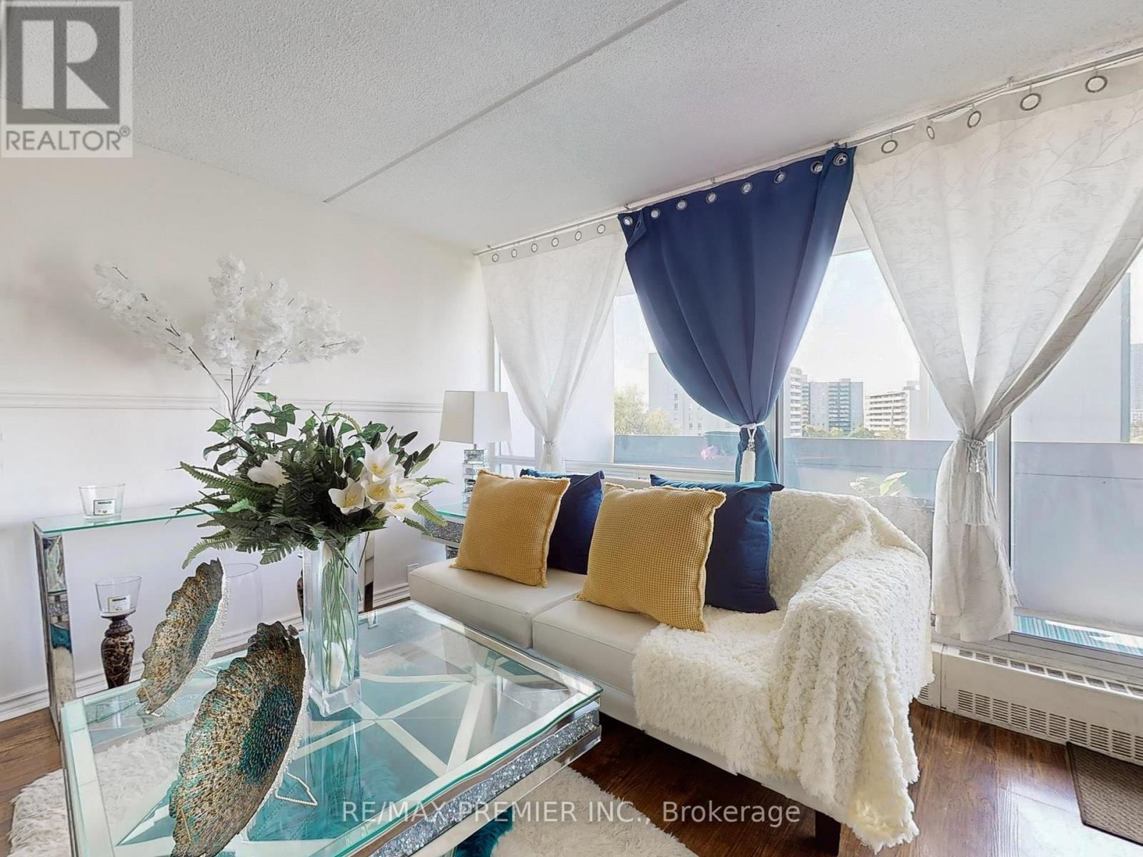 614 - 2 Glamorgan Avenue, Toronto, Ontario  M1P 2M8 - Photo 8 - E12780612