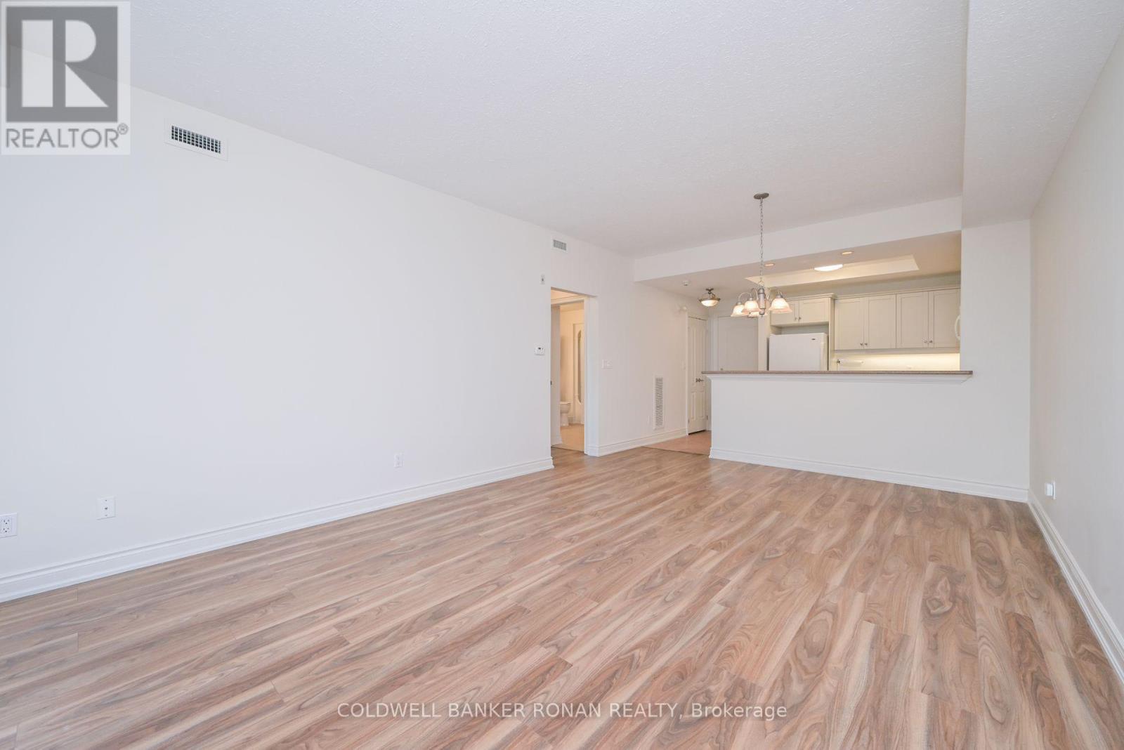 202 - 78 Sunset Boulevard, New Tecumseth, Ontario  L9R 2H5 - Photo 11 - N12780678