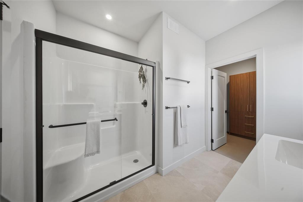 157 Blackbird Way, Grande Pointe, Manitoba  R5A 0C3 - Photo 34 - 202523033