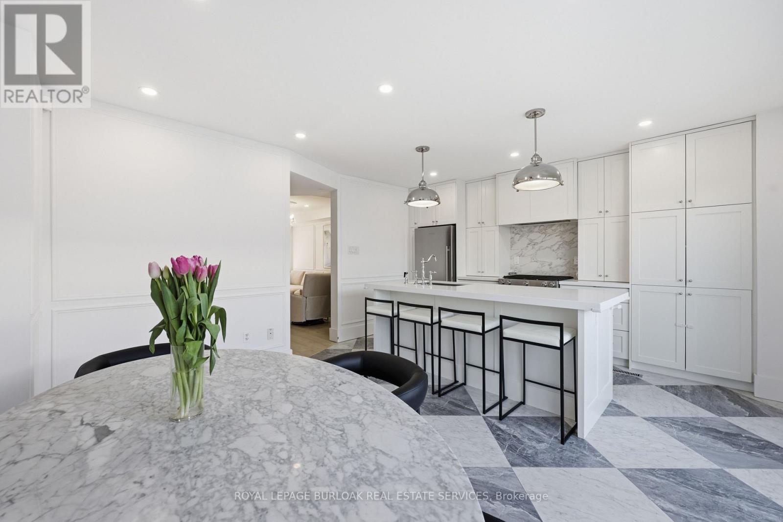 191 Gatwick Drive, Oakville, Ontario  L6H 6T6 - Photo 13 - W12780622