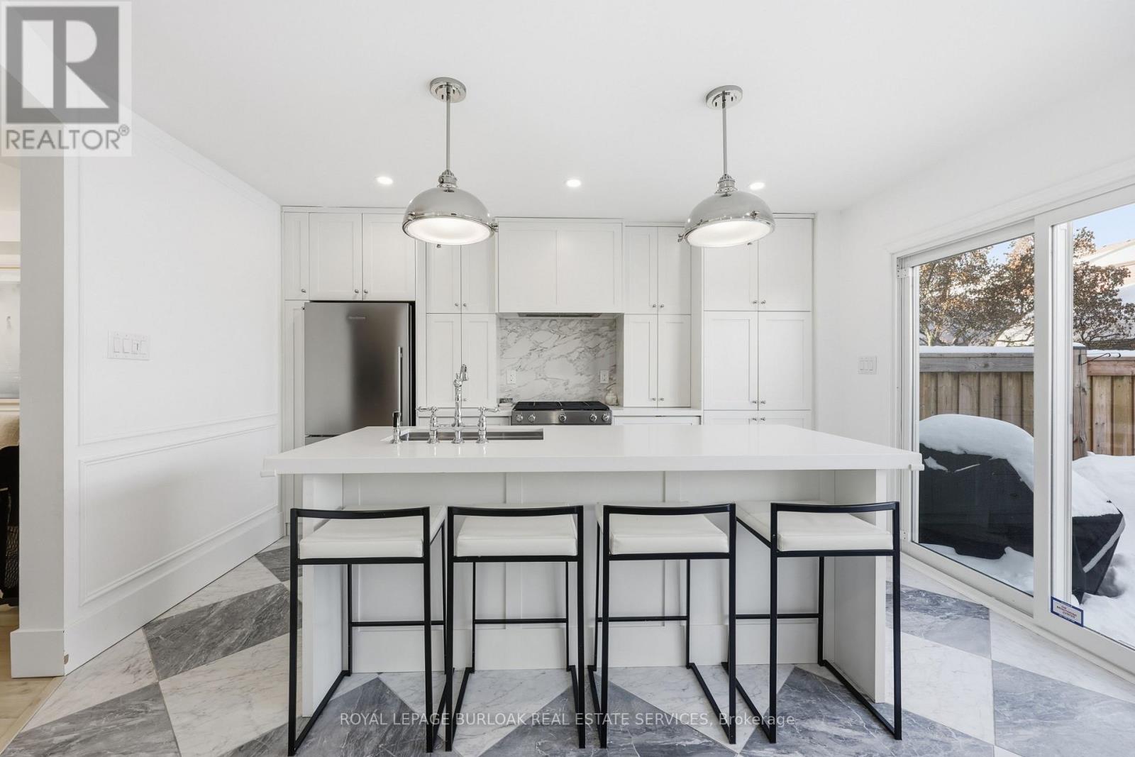 191 Gatwick Drive, Oakville, Ontario  L6H 6T6 - Photo 14 - W12780622