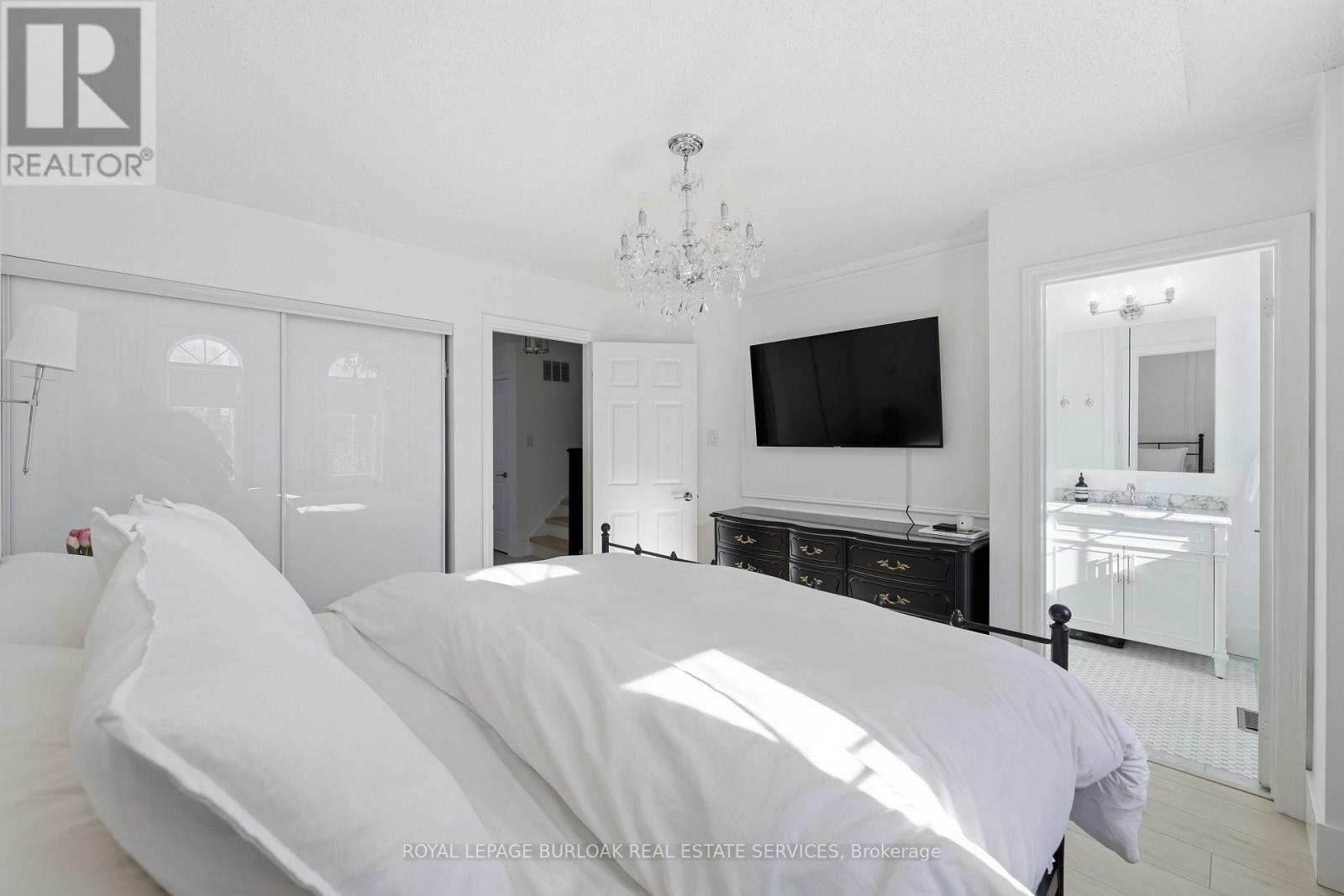 191 Gatwick Drive, Oakville, Ontario  L6H 6T6 - Photo 21 - W12780622