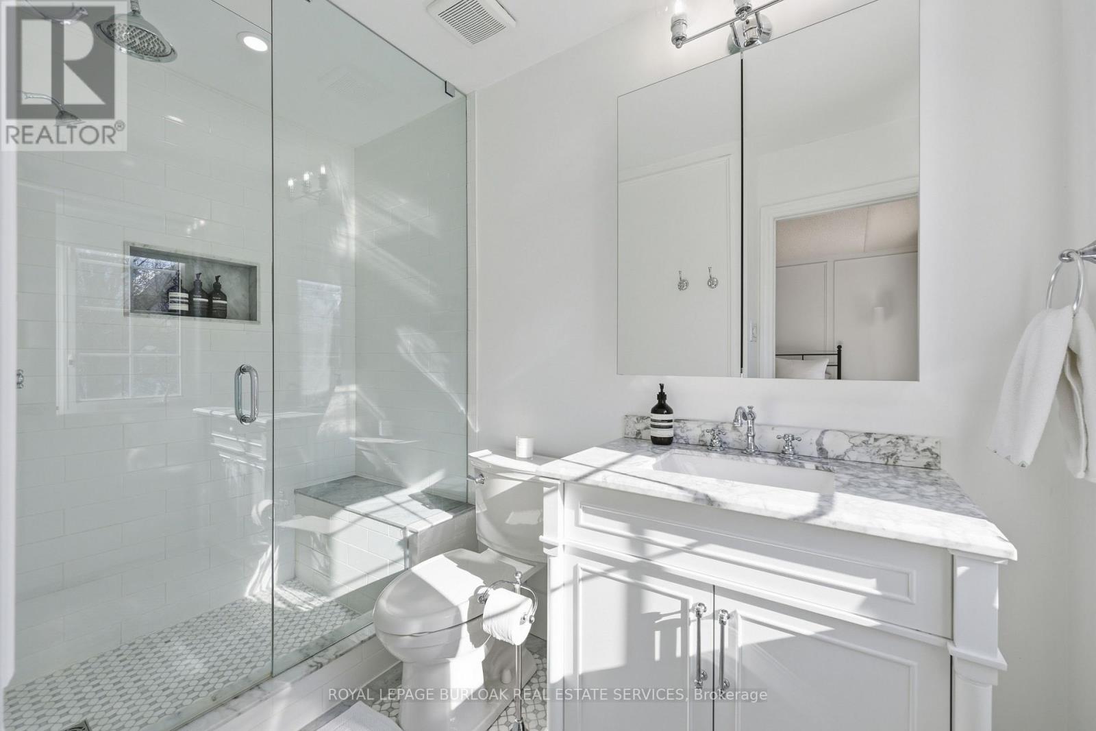 191 Gatwick Drive, Oakville, Ontario  L6H 6T6 - Photo 22 - W12780622