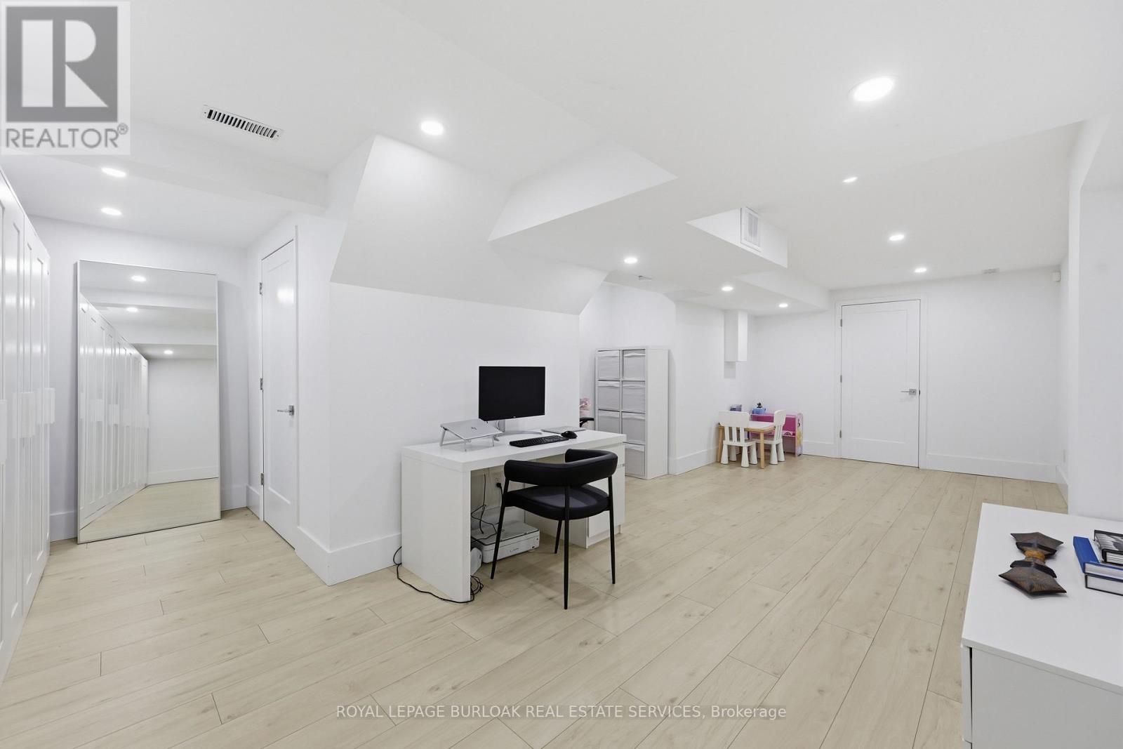 191 Gatwick Drive, Oakville, Ontario  L6H 6T6 - Photo 35 - W12780622