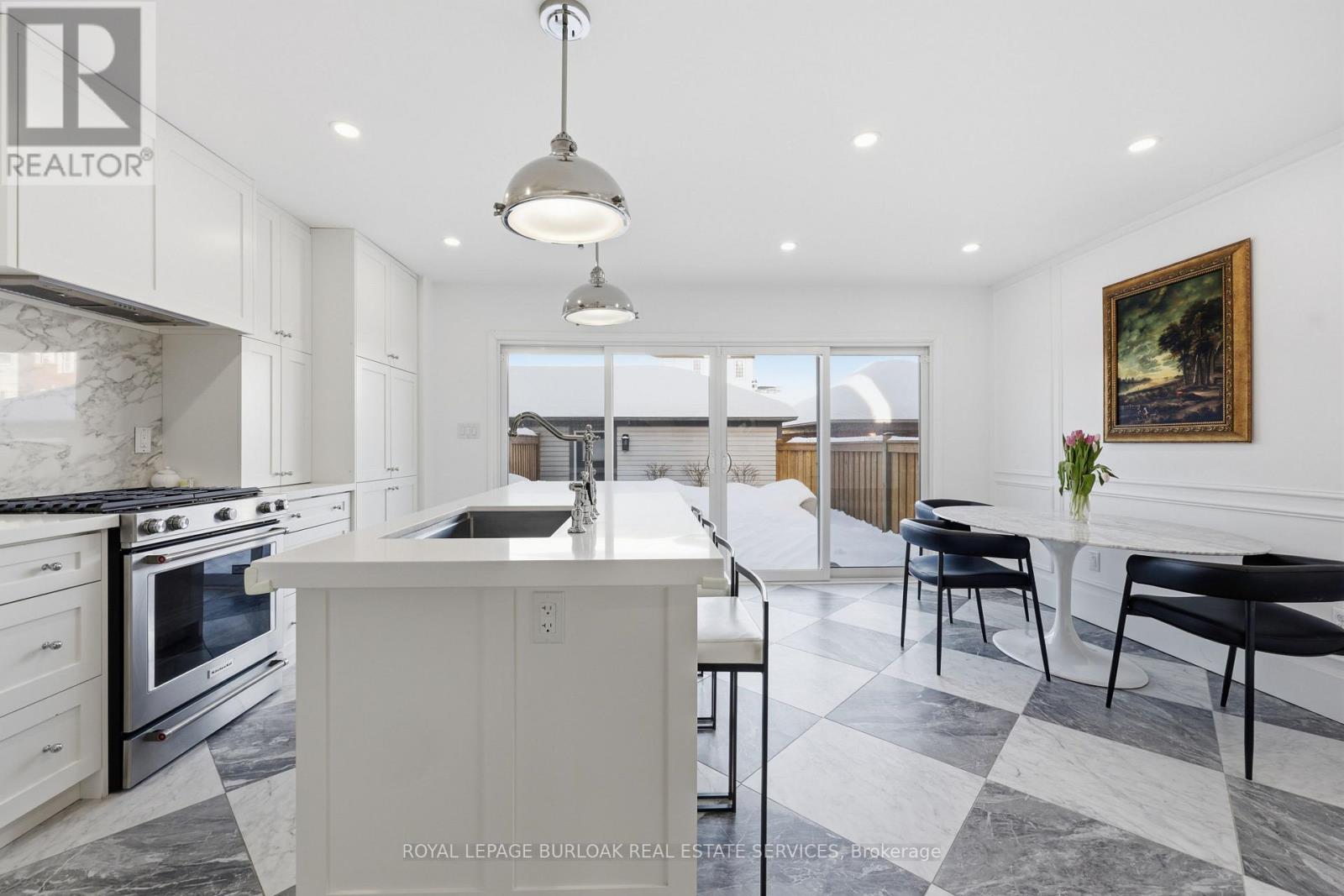 191 Gatwick Drive, Oakville, Ontario  L6H 6T6 - Photo 9 - W12780622