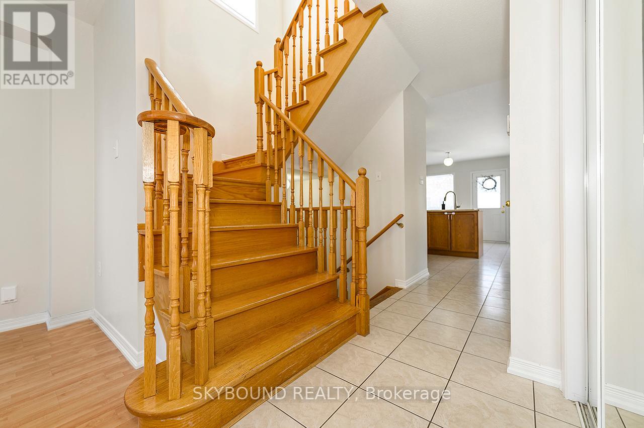 12 Sled Dog Road, Brampton, Ontario  L6R 0H8 - Photo 11 - W12780628