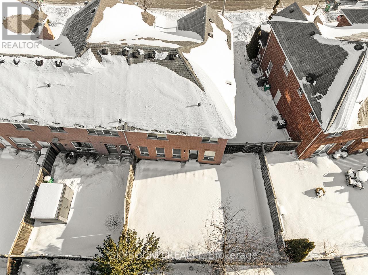 12 Sled Dog Road, Brampton, Ontario  L6R 0H8 - Photo 7 - W12780628