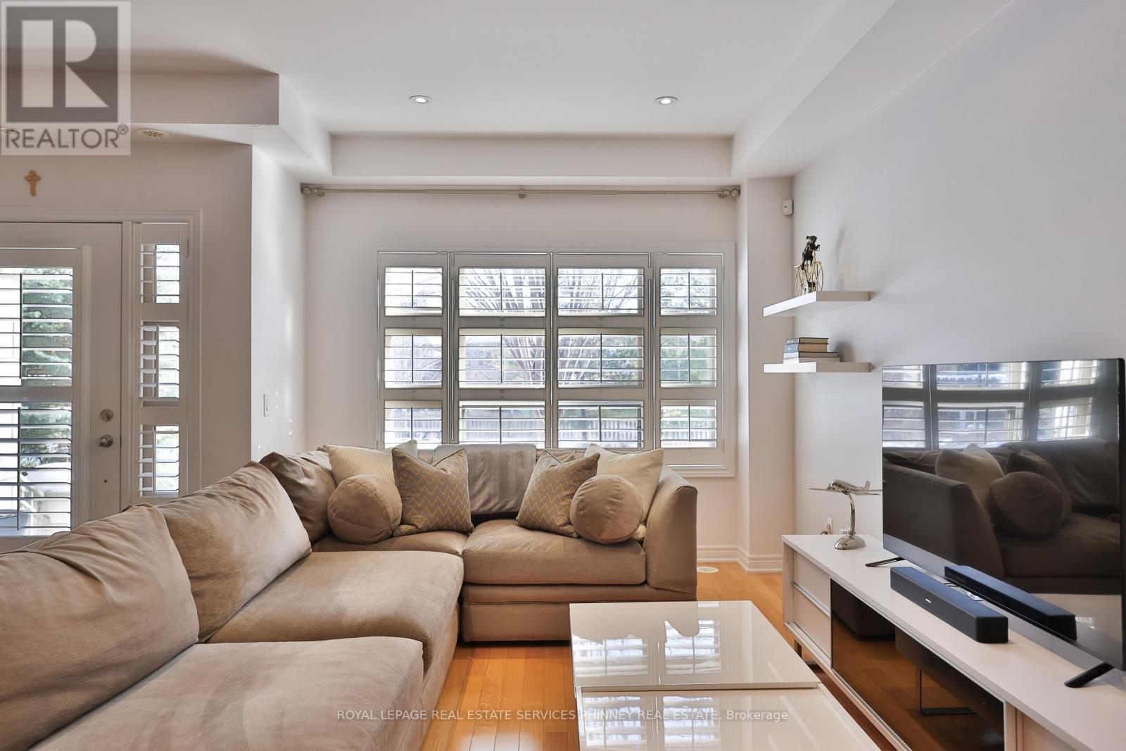 15 - 2460 Prince Michael Drive, Oakville, Ontario  L6H 0G8 - Photo 4 - W12780638