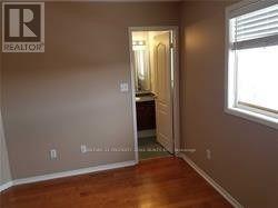 1129 Windbrook Grove, Mississauga, Ontario  L5V 2V2 - Photo 9 - W12780682