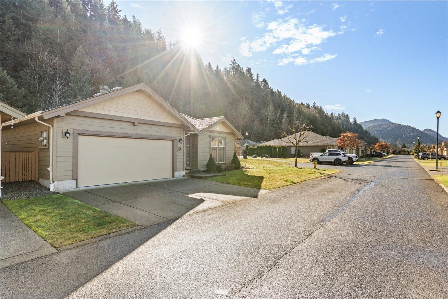 86 46000 Thomas Road, Vedder Crossing, Chilliwack, British Columbia  V2R 5W6 - Photo 3 - R3089009