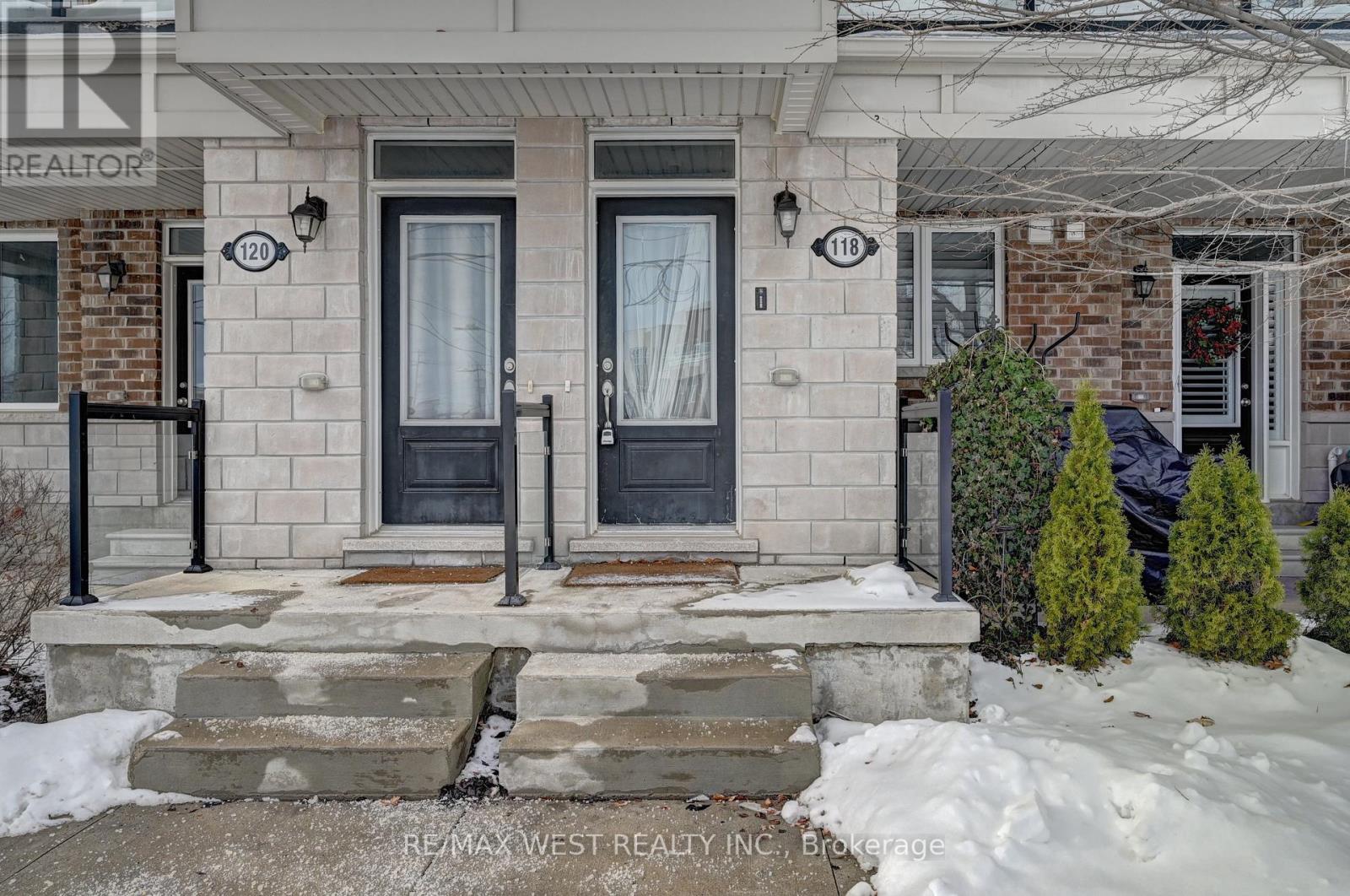 118 Daylily Lane, Kitchener, Ontario  N2R 0L7 - Photo 6 - X12780620