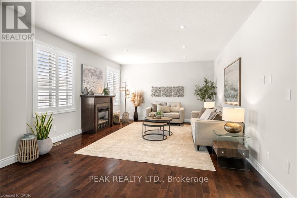 279 Zeller Drive, Kitchener, Ontario  N2A 0B2 - Photo 12 - X12780624