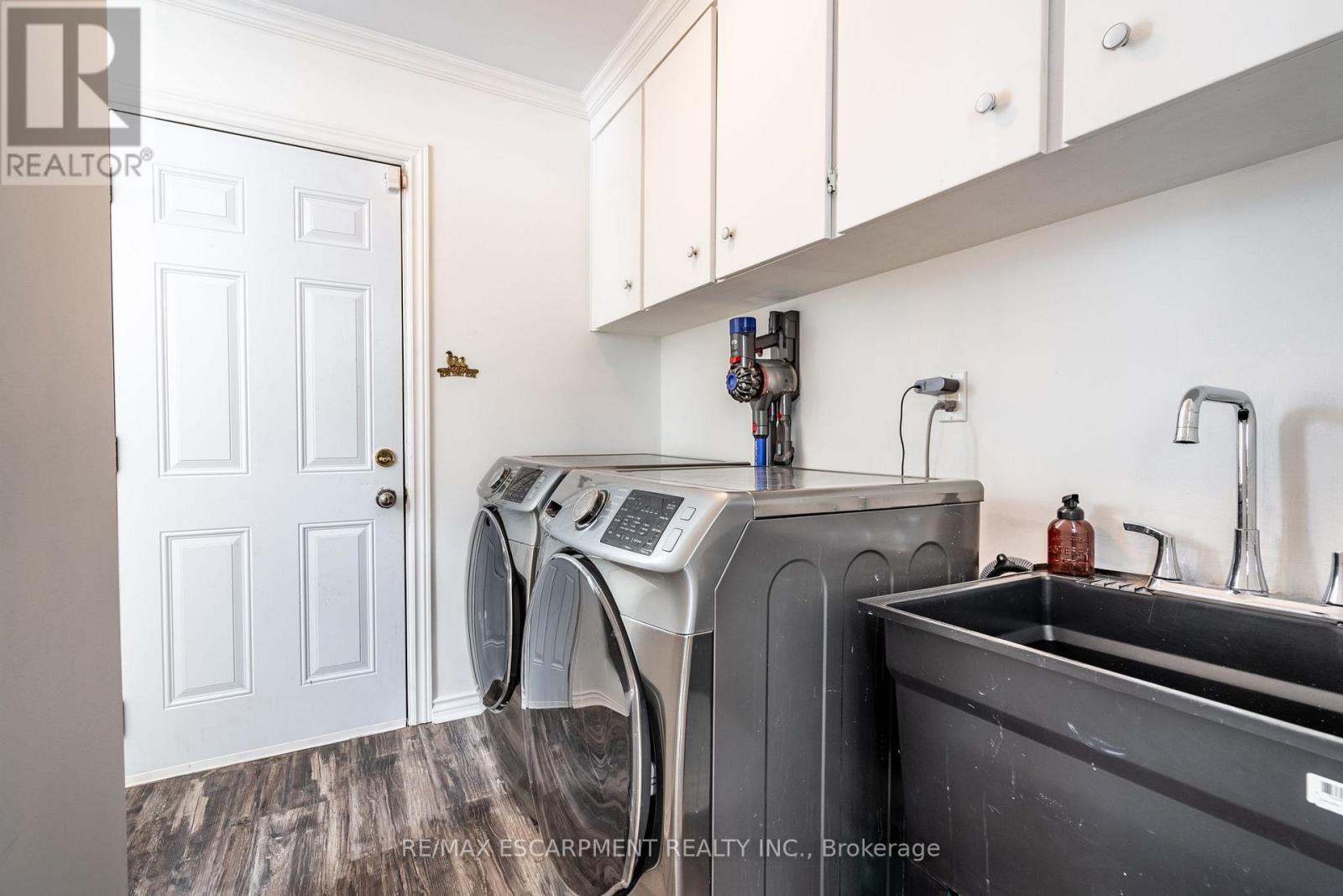 1 Acredale Drive, Hamilton, Ontario  L0R 1H2 - Photo 24 - X12780680