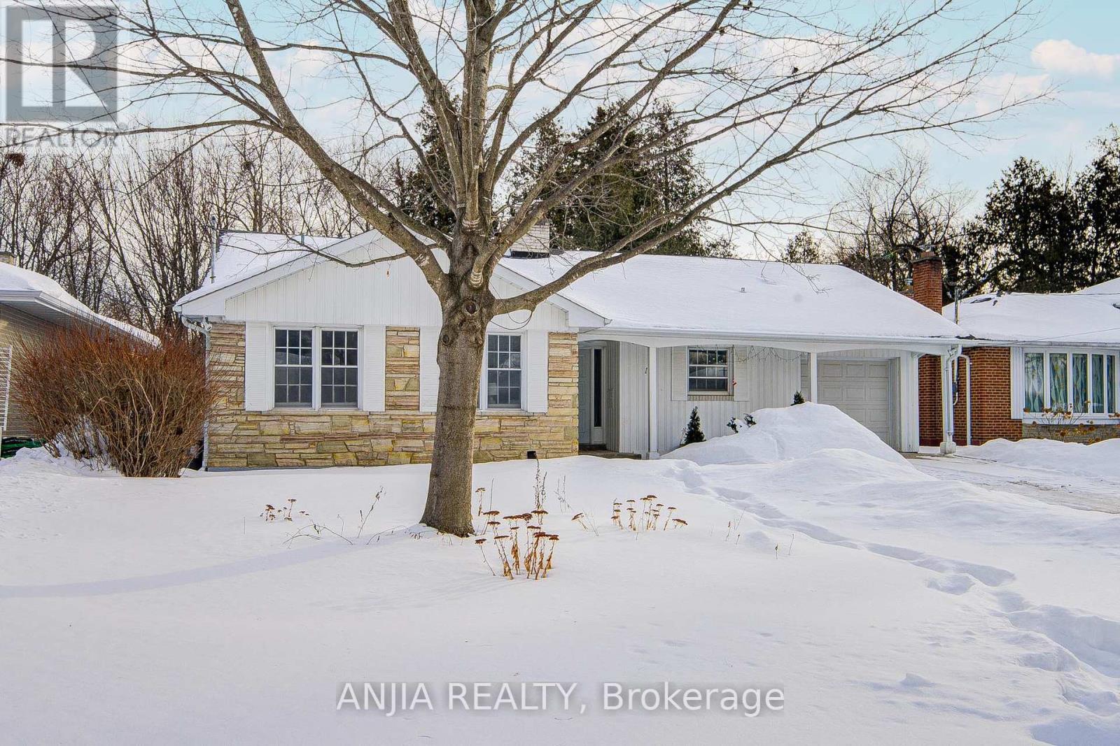 11 Drakefield Road, Markham, Ontario  L3P 1G6 - Photo 3 - N12775106