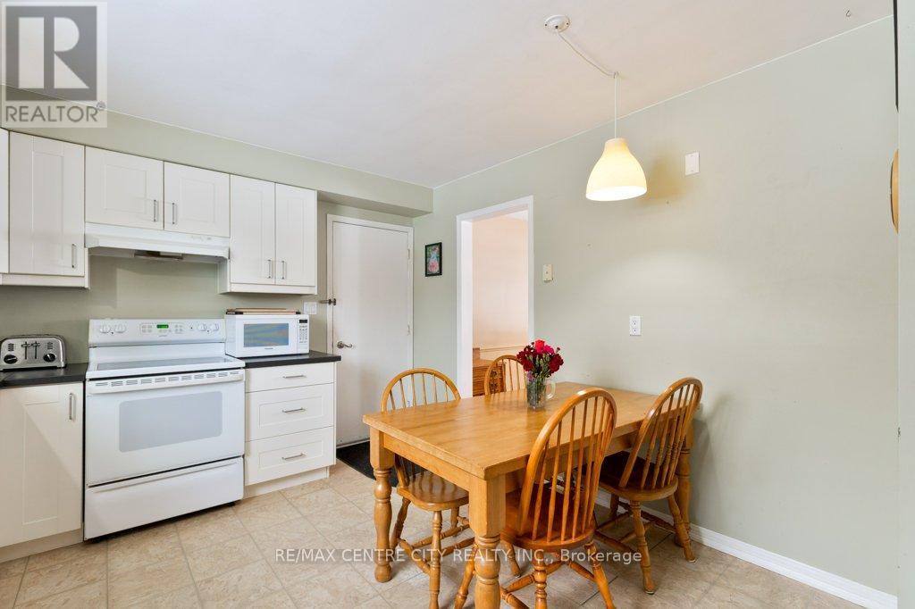 6579 Bostwick Road, Central Elgin, Ontario  N0L 2L0 - Photo 13 - X12771808