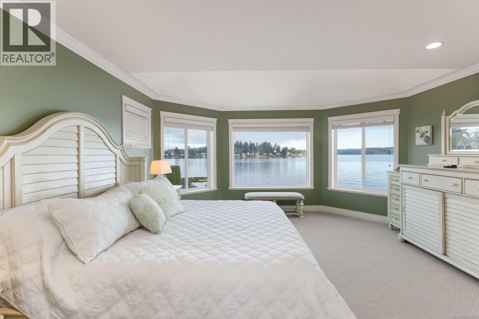 10239 Fifth St, Sidney, British Columbia  V8L 2Y4 - Photo 19 - 1023745