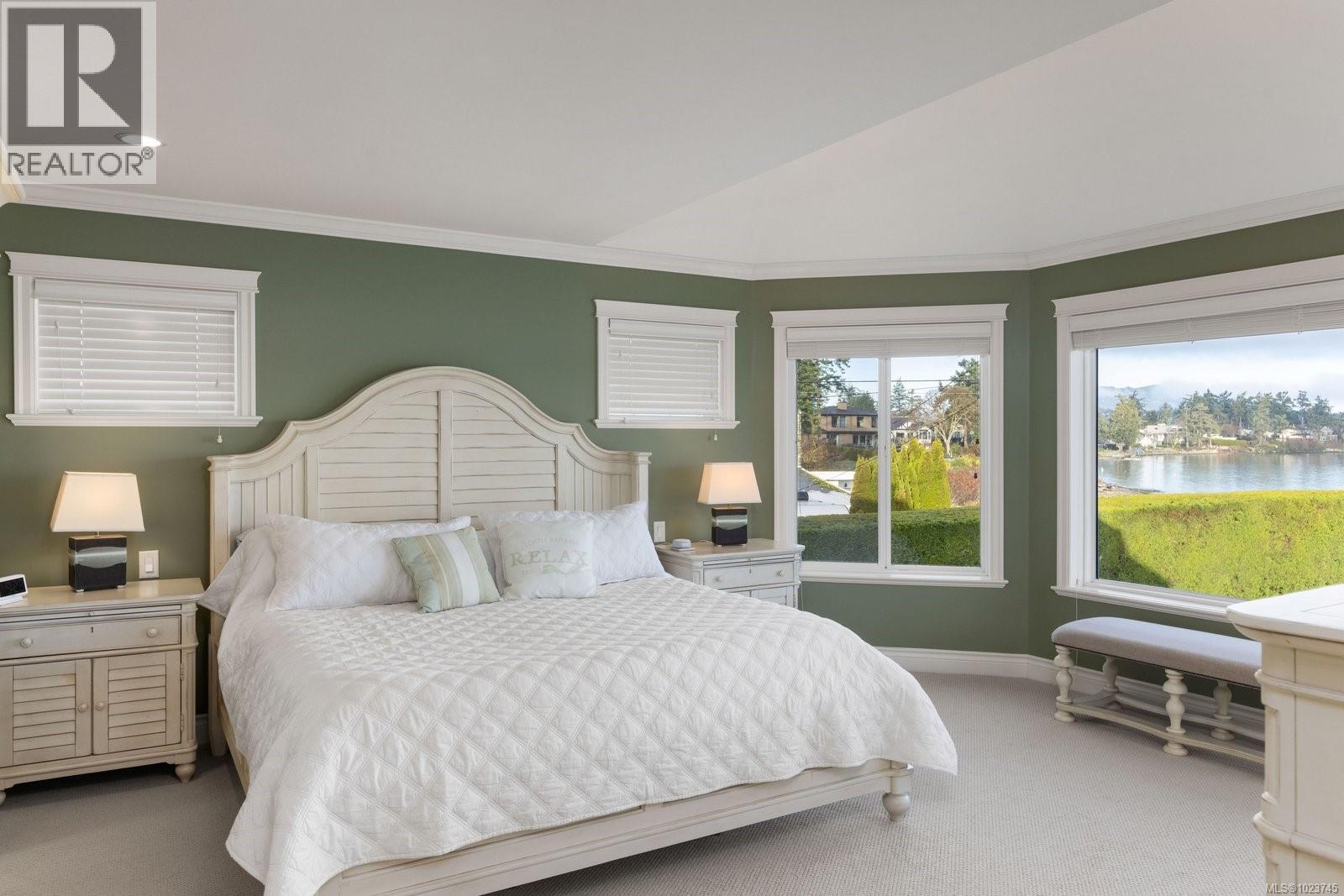 10239 Fifth St, Sidney, British Columbia  V8L 2Y4 - Photo 20 - 1023745