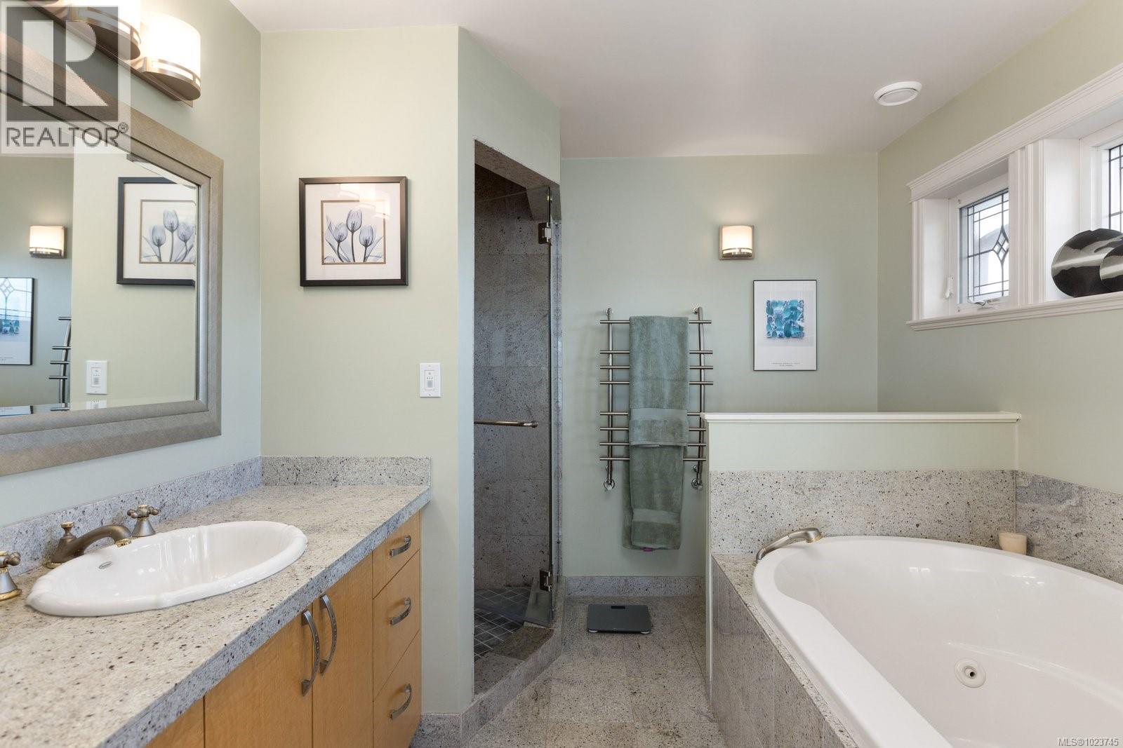 10239 Fifth St, Sidney, British Columbia  V8L 2Y4 - Photo 21 - 1023745