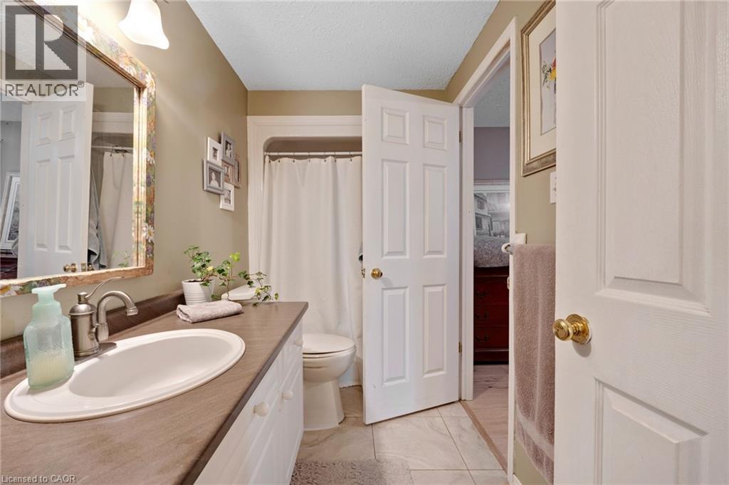 84 Wood Grove Crescent, Cambridge, Ontario  N1T 1Z8 - Photo 33 - 40804541