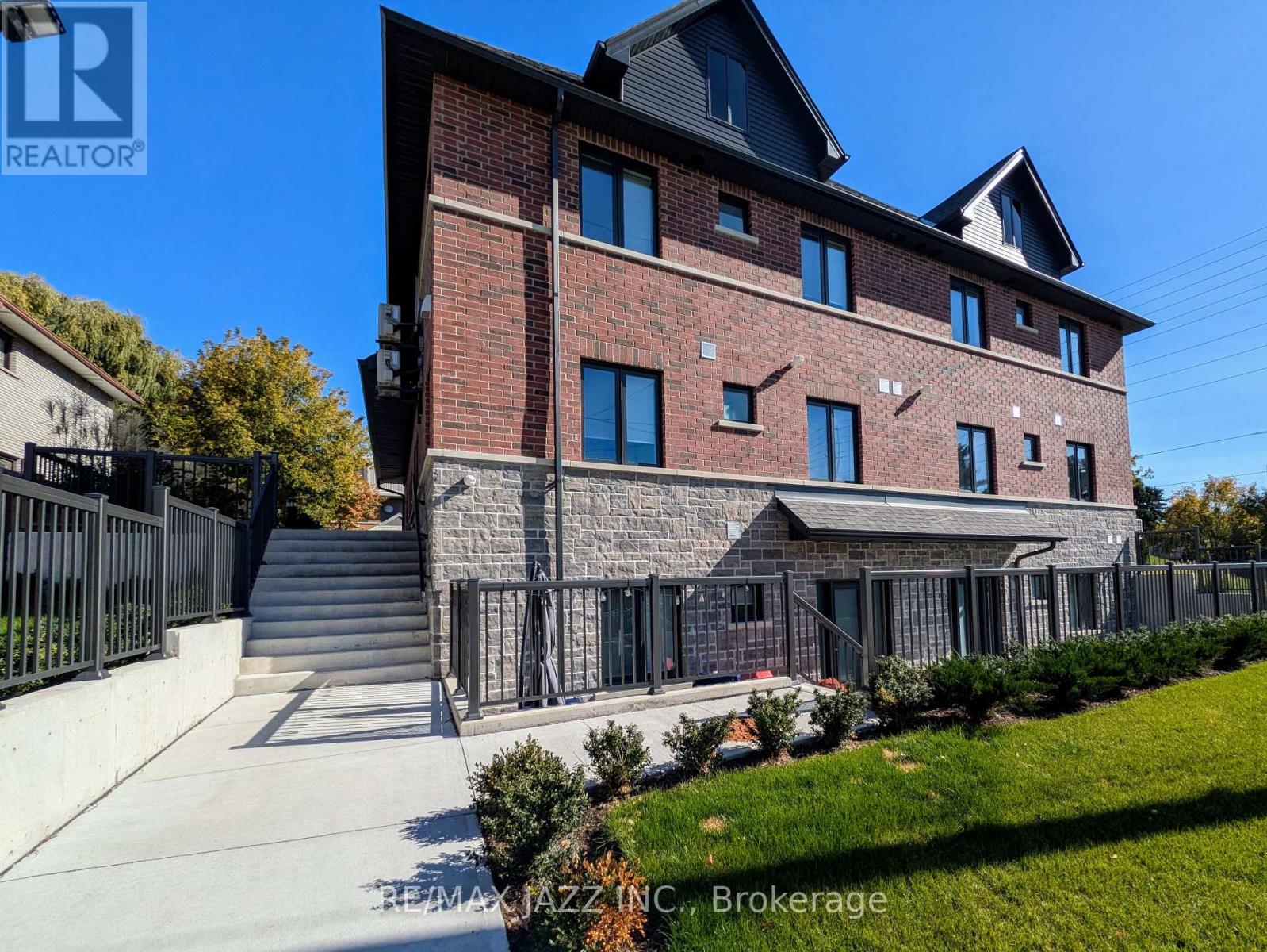 201 - 750 King Street E, Oshawa (Eastdale), Ontario  L1H 1G9 - Photo 19 - E12780796