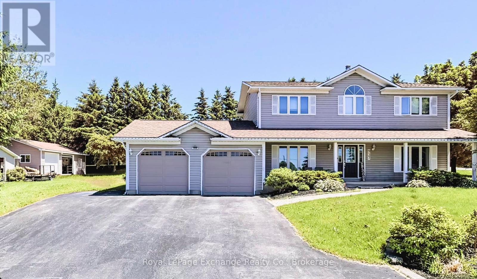 937 Kris Street, Huron-Kinloss, Ontario  N2Z 0C3 - Photo 2 - X12780890