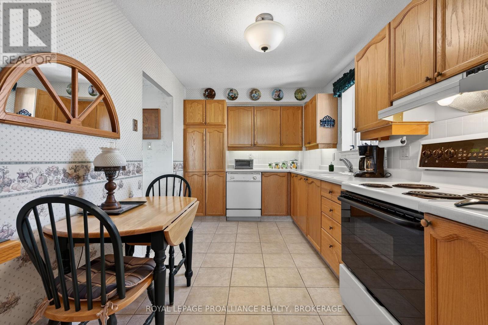 606 - 257 Bath Road, Kingston, Ontario  K7M 7T3 - Photo 12 - X12780726