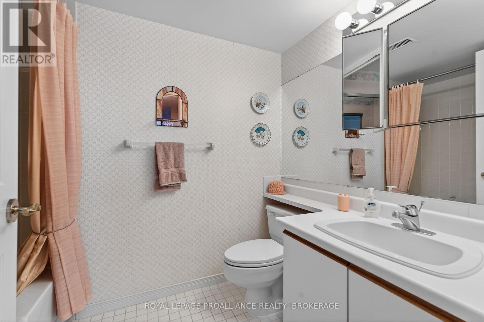 606 - 257 Bath Road, Kingston, Ontario  K7M 7T3 - Photo 21 - X12780726