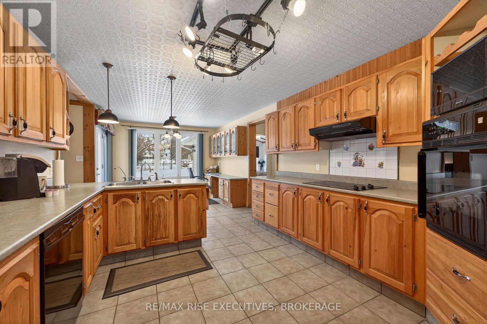 8 New Street, Rideau Lakes, Ontario  K0G 1P0 - Photo 9 - X12780768