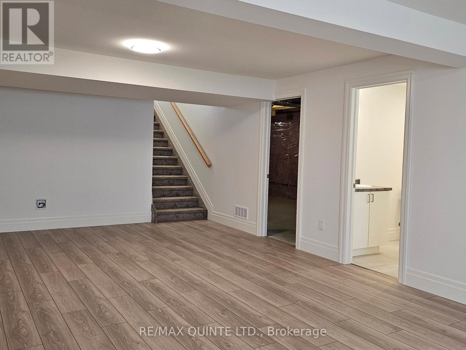 197 Beasley Crescent, Prince Edward County (Hallowell Ward), Ontario  K0K 2T0 - Photo 22 - X12780692