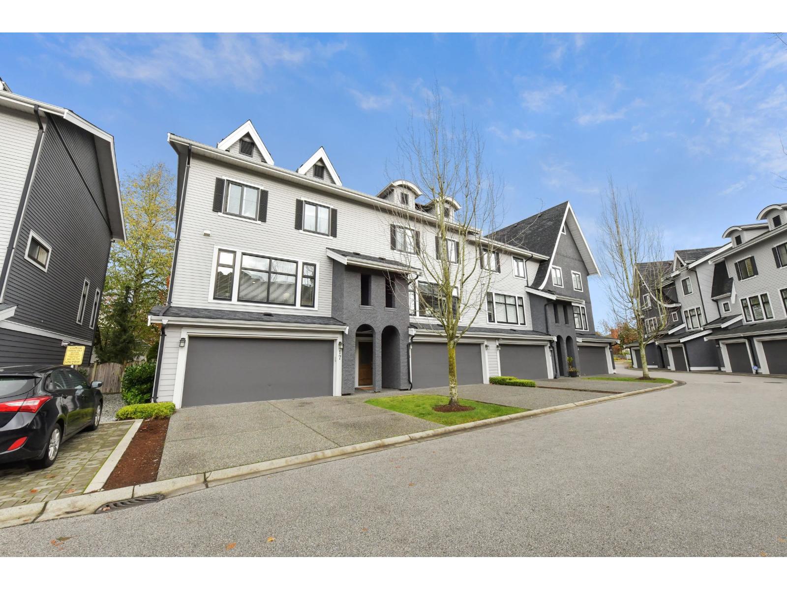 17 3303 Rosemary Heights Crescent, Surrey, British Columbia  V3Z 0K7 - Photo 2 - R3087613